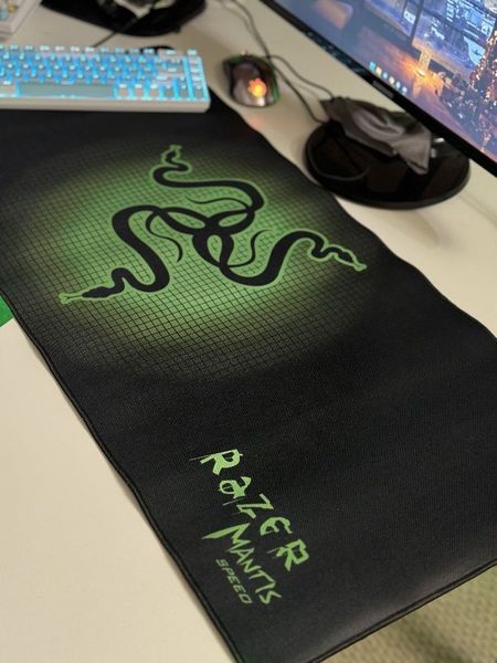 Величезна ігрова поверхня, килимок 900*400 RAZER MANTIS килимок для миші id_3095 фото